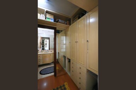 Casa de condomínio à venda com 340m², 3 quartos e 4 vagasBanheiro da Suíte 1