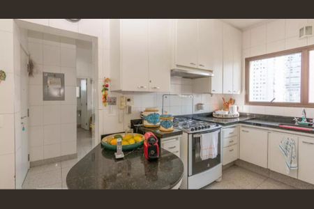 Apartamento à venda com 303m², 3 quartos e 4 vagas