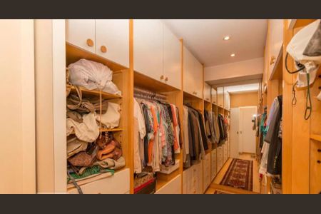 Apartamento à venda com 303m², 3 quartos e 4 vagas