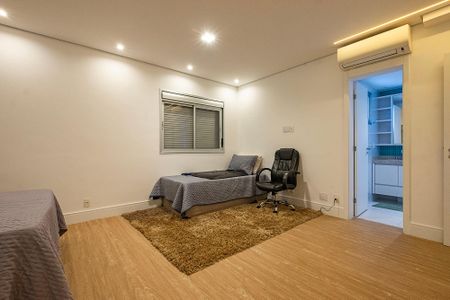 Apartamento à venda com 120m², 2 quartos e 2 vagasSuíte 1