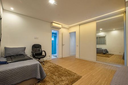 Apartamento à venda com 120m², 2 quartos e 2 vagasSuíte 1