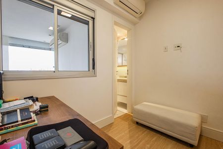 Apartamento à venda com 120m², 2 quartos e 2 vagasSuíte 2