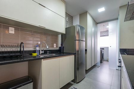 Apartamento à venda com 120m², 2 quartos e 2 vagasCozinha