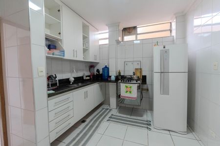 Apartamento à venda com 117m², 3 quartos e sem vagaCozinha