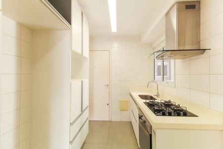 Apartamento à venda com 115m², 2 quartos e 2 vagas Apartamento à venda com 115m², 2 quartos e 2 vagasCozinha