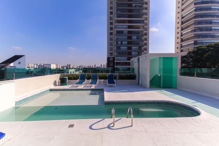 Casa à venda com 1000m², 4 quartos e 8 vagas Casa à venda com 1000m², 4 quartos e 8 vagasPiscina