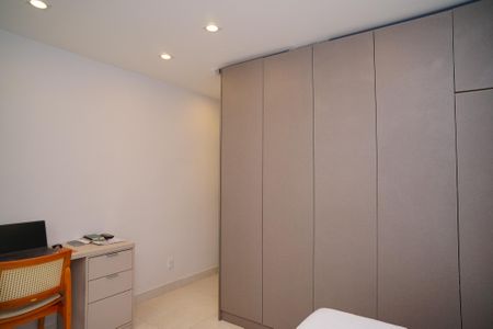 Apartamento à venda com 90m², 3 quartos e 1 vagaQuarto 2