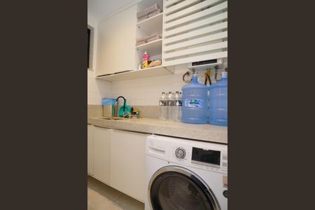 Apartamento à venda com 90m², 3 quartos e 1 vagaÁrea de Serviço