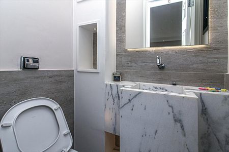 Apartamento à venda com 100m², 3 quartos e 3 vagas Apartamento à venda com 100m², 3 quartos e 3 vagasLavabo