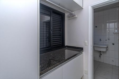 Apartamento à venda com 100m², 3 quartos e 3 vagas Apartamento à venda com 100m², 3 quartos e 3 vagasQuarto de Serviço