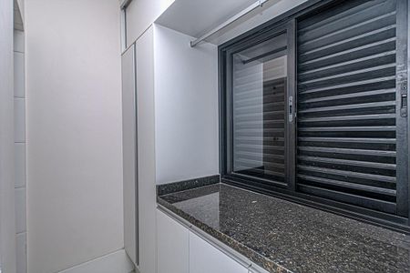 Apartamento à venda com 100m², 3 quartos e 3 vagas Apartamento à venda com 100m², 3 quartos e 3 vagasQuarto de Serviço