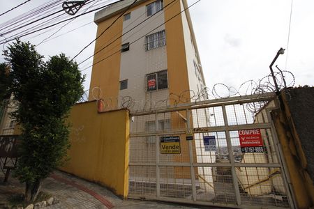 Apartamento à venda com 65m², 2 quartos e 1 vagaFachada do Prédio e Placa