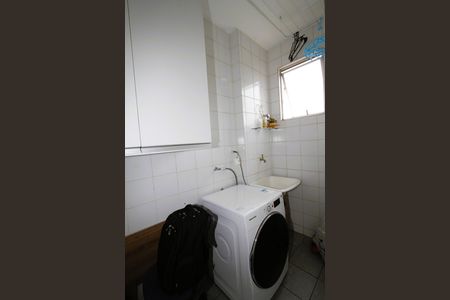 Apartamento à venda com 65m², 2 quartos e 1 vagaÁrea de Serviço