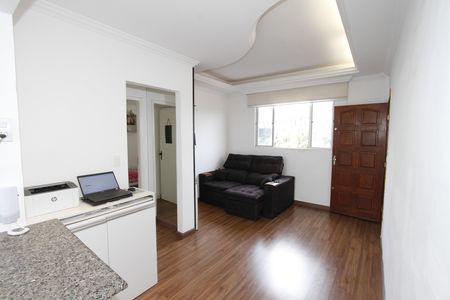 Apartamento à venda com 65m², 2 quartos e 1 vagaSala
