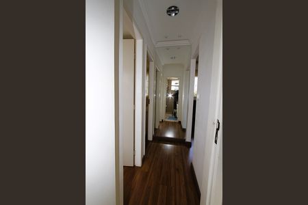 Apartamento à venda com 65m², 2 quartos e 1 vagaCorredor