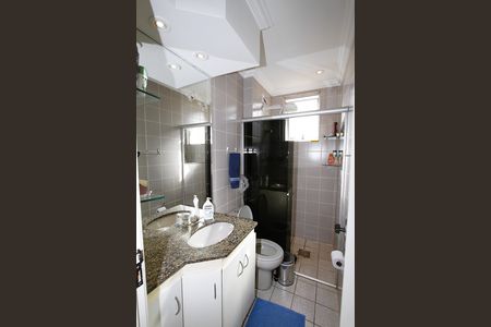 Apartamento à venda com 65m², 2 quartos e 1 vagaBanheiro Social