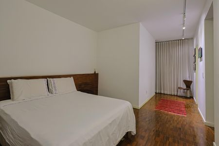 Apartamento à venda com 135m², 2 quartos e 1 vaga Apartamento à venda com 135m², 2 quartos e 1 vagaSuíte