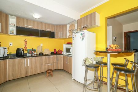 Casa para alugar com 238m², 4 quartos e 3 vagasCozinha