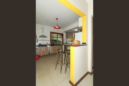 Casa para alugar com 238m², 4 quartos e 3 vagasCozinha