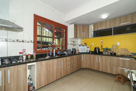 Casa para alugar com 238m², 4 quartos e 3 vagasCozinha