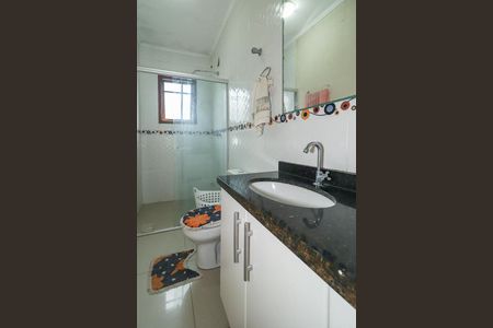 Casa para alugar com 238m², 4 quartos e 3 vagasBanheiro Social