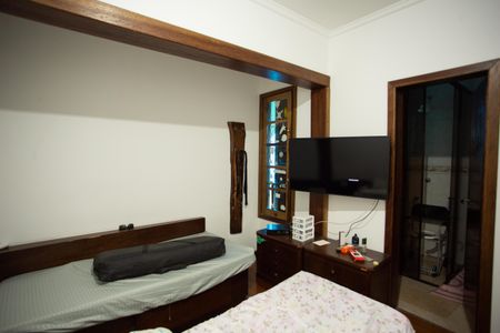 Casa à venda com 320m², 3 quartos e 2 vagas Casa à venda com 320m², 3 quartos e 2 vagasQuarto 2