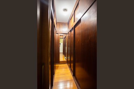 Casa à venda com 320m², 3 quartos e 2 vagas Casa à venda com 320m², 3 quartos e 2 vagasQuarto 2