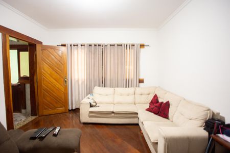 Casa à venda com 320m², 3 quartos e 2 vagas Casa à venda com 320m², 3 quartos e 2 vagasSala