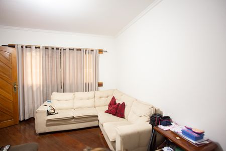 Casa à venda com 320m², 3 quartos e 2 vagas Casa à venda com 320m², 3 quartos e 2 vagasSala