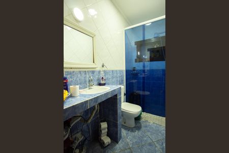 Casa à venda com 320m², 3 quartos e 2 vagas Casa à venda com 320m², 3 quartos e 2 vagasBanheiro