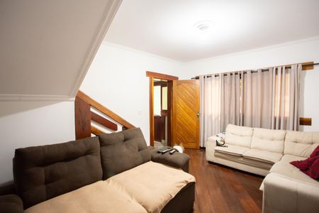 Casa à venda com 320m², 3 quartos e 2 vagas Casa à venda com 320m², 3 quartos e 2 vagasSala