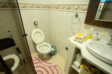 Casa à venda com 320m², 3 quartos e 2 vagas Casa à venda com 320m², 3 quartos e 2 vagasBanheiro do Quarto 2