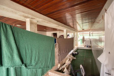 Casa à venda com 320m², 3 quartos e 2 vagas Casa à venda com 320m², 3 quartos e 2 vagasÁrea de Serviço