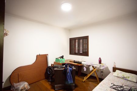 Casa à venda com 320m², 3 quartos e 2 vagas Casa à venda com 320m², 3 quartos e 2 vagasQuarto 3