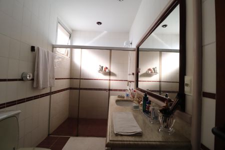 Apartamento para alugar com 204m², 4 quartos e 2 vagasBanheiro Social