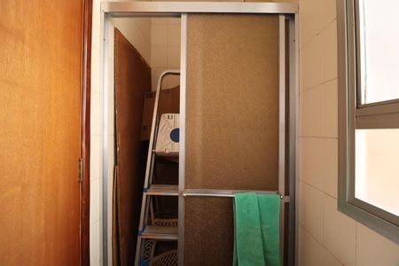Apartamento para alugar com 204m², 4 quartos e 2 vagasBanheiro de serviço