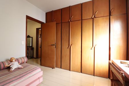 Apartamento para alugar com 204m², 4 quartos e 2 vagasQuarto 2