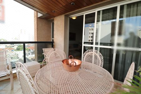 Apartamento para alugar com 204m², 4 quartos e 2 vagasSacada