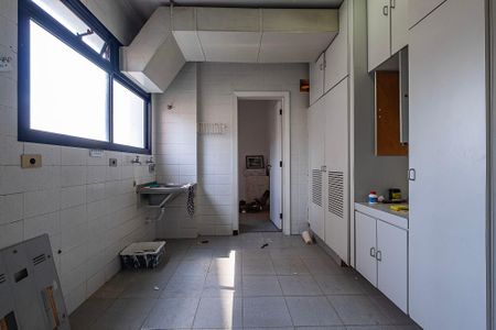 Apartamento à venda com 278m², 4 quartos e 3 vagas Apartamento à venda com 278m², 4 quartos e 3 vagasLavanderia