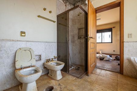 Suíte 1 - Banheiro de apartamento à venda com 4 quartos, 278m² em Alto de Pinheiros, São Paulo