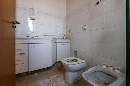 Apartamento à venda com 278m², 4 quartos e 3 vagas Apartamento à venda com 278m², 4 quartos e 3 vagasSuíte 2 - Banheiro