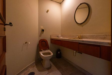 Apartamento à venda com 278m², 4 quartos e 3 vagas Apartamento à venda com 278m², 4 quartos e 3 vagasLavabo