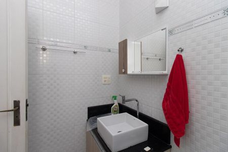 Casa de condomínio à venda com 353m², 3 quartos e 2 vagas Casa de condomínio à venda com 353m², 3 quartos e 2 vagasBanheiro da Suíte