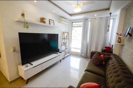 Apartamento à venda com 83m², 2 quartos e 1 vagaSala