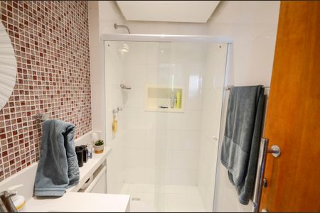Apartamento à venda com 83m², 2 quartos e 1 vagaBanheiro Social