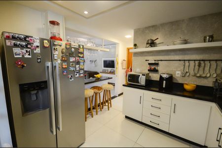 Apartamento à venda com 83m², 2 quartos e 1 vagaCozinha