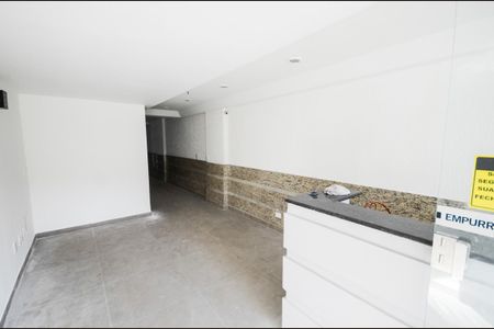 Apartamento à venda com 83m², 2 quartos e 1 vagaHall