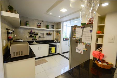 Apartamento à venda com 83m², 2 quartos e 1 vagaCozinha