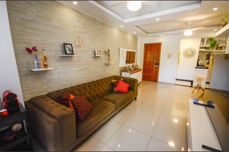 Apartamento à venda com 83m², 2 quartos e 1 vagaSala