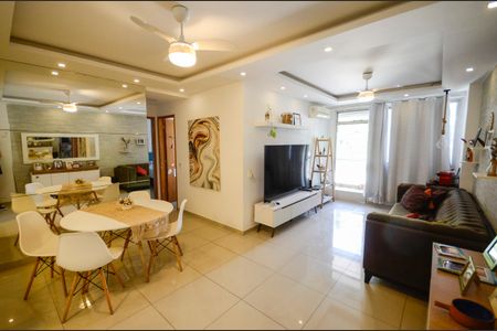 Apartamento à venda com 83m², 2 quartos e 1 vagaSala